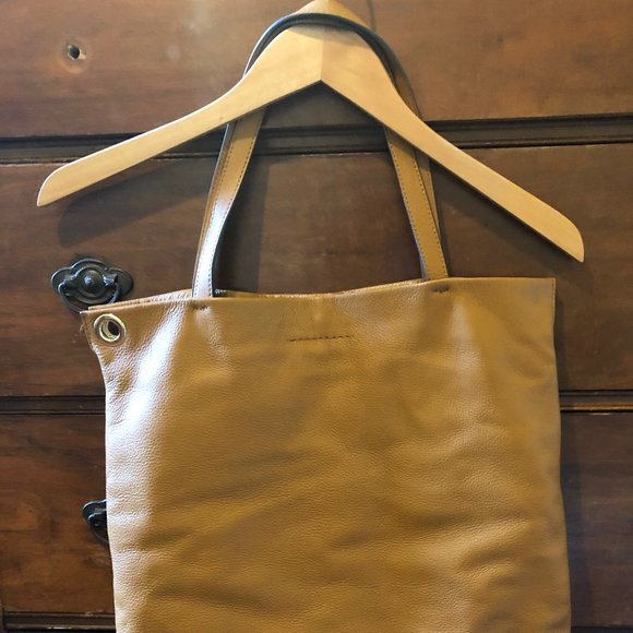 Vince Camuto 100% Leather Bag - Picture 2 of 3